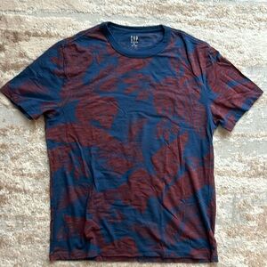 Men’s Gap T-Shirt - Leaf Print - Size Medium